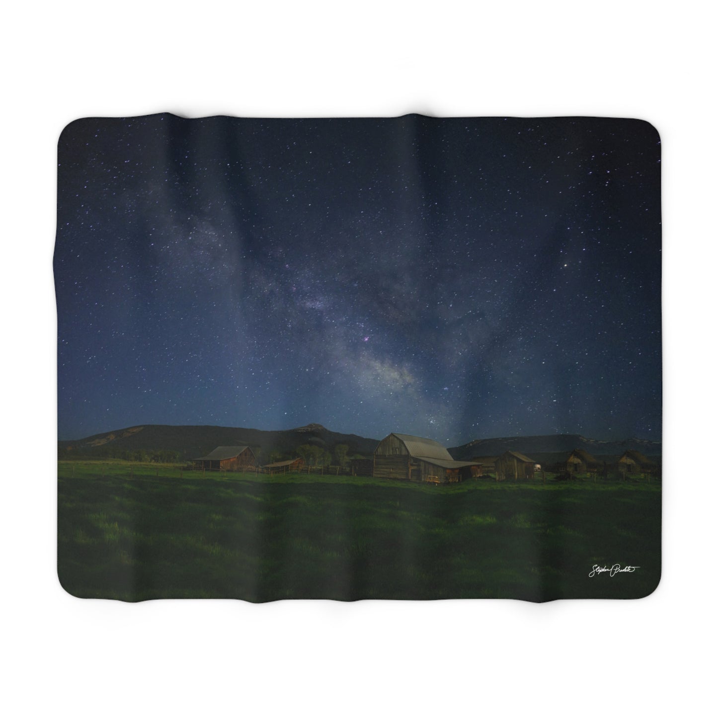 Blankets: Sherpa Fleece Blanket -- Foldable Fine Art -- Milky Way Nighttime over Grand Teton Mountains