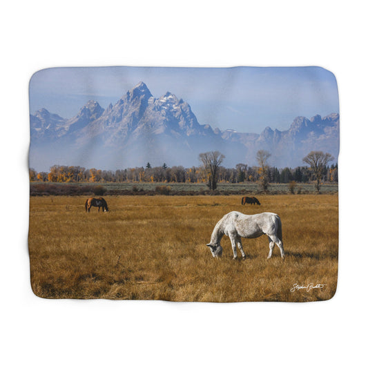 Blankets: Sherpa Fleece Blanket -- Foldable Fine Art -- Grand Teton Horses